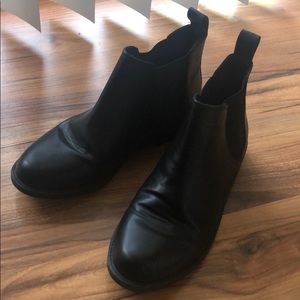 Chelsea shoes